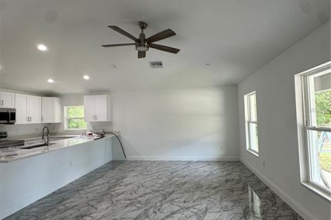 Casa en venta en Dunnellon, Florida, 3 dormitorios, 115.57 m2 № 1725265 - foto 4
