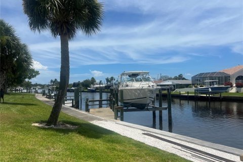 Casa en venta en Englewood, Florida, 2 dormitorios, 145.48 m2 № 1900880 - foto 1