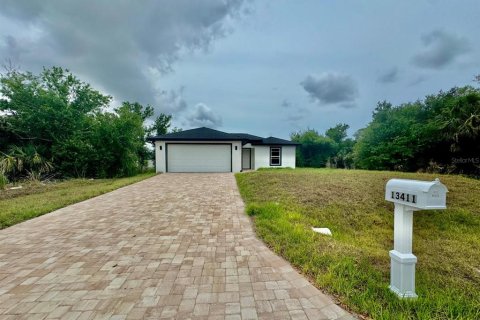 Casa en alquiler en Port Charlotte, Florida, 3 dormitorios, 117.99 m2 № 1680227 - foto 2