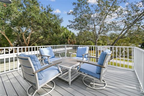 House in Dunedin, Florida 1 bedroom, 59.46 sq.m. № 790263 - photo 4