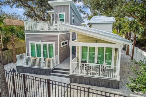 House in Dunedin, Florida 1 bedroom, 59.46 sq.m. № 790263 - photo 2