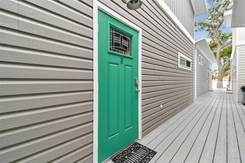 House in Dunedin, Florida 1 bedroom, 59.46 sq.m. № 790263 - photo 6