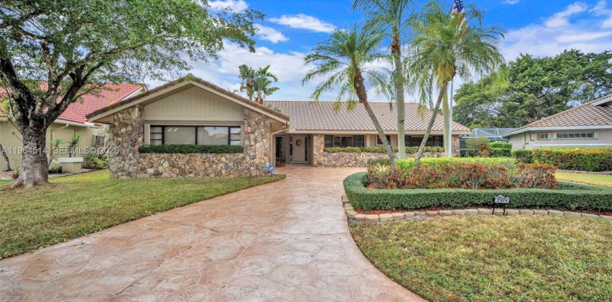 Дом в Тамарак, Флорида 3 комнаты, 237.83м2 № 2027279