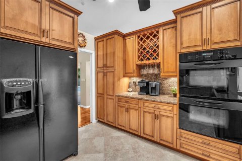 Купить виллу или дом в Тамарак, Флорида 3 комнаты, 237.83м2, № 2027279 - фото 11