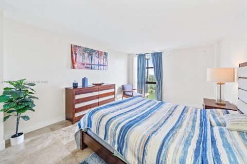 Copropriété à louer à Aventura, Floride: 2 chambres, 107.49 m2 № 1896276 - photo 22