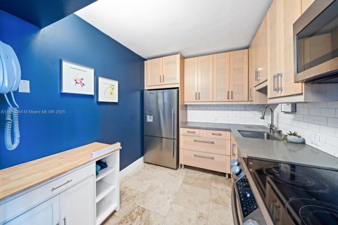 Copropriété à louer à Aventura, Floride: 2 chambres, 107.49 m2 № 1896276 - photo 14