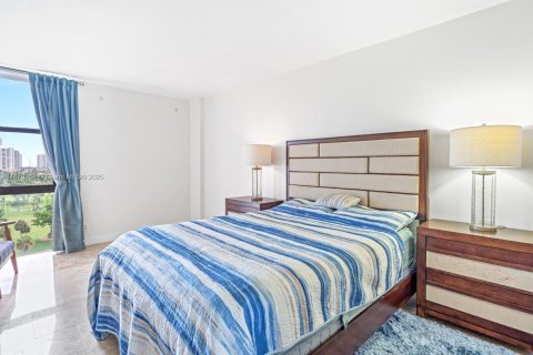 Copropriété à louer à Aventura, Floride: 2 chambres, 107.49 m2 № 1896276 - photo 20