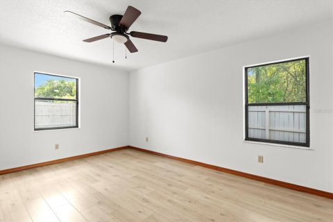 House in Ocala, Florida 3 bedrooms, 221.85 sq.m. № 1614161 - photo 11