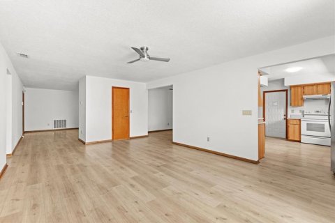 House in Ocala, Florida 3 bedrooms, 221.85 sq.m. № 1614161 - photo 4