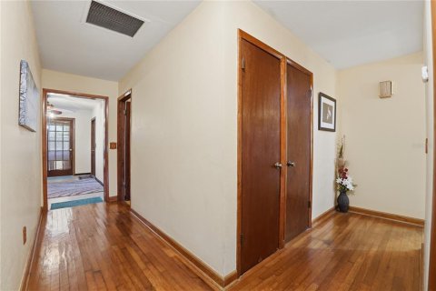 House in Edgewater, Florida 3 bedrooms, 144.93 sq.m. № 2236332 - photo 15