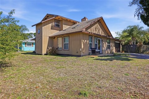 House in Edgewater, Florida 3 bedrooms, 144.93 sq.m. № 2236332 - photo 25