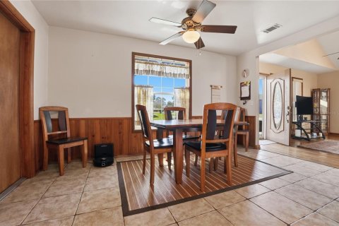 House in Edgewater, Florida 3 bedrooms, 144.93 sq.m. № 2236332 - photo 7