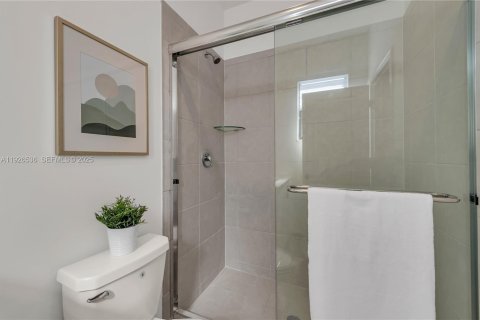 Adosado en venta en Homestead, Florida, 3 dormitorios, 137.77 m2 № 1986435 - foto 21