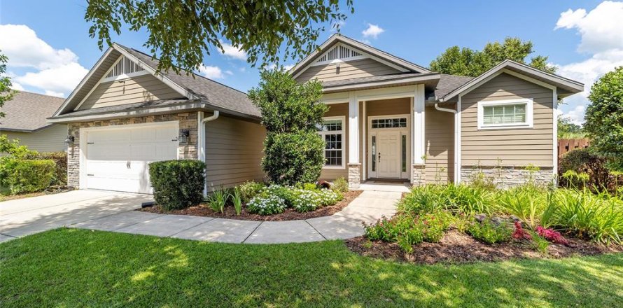 House in High Springs, Florida 4 bedrooms, 169.36 sq.m. № 1845369