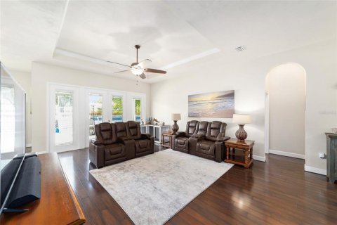 House in High Springs, Florida 4 bedrooms, 169.36 sq.m. № 1845369 - photo 9