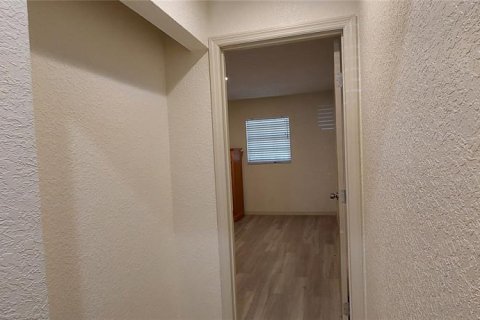 House in Daytona Beach, Florida 4 bedrooms, 109.07 sq.m. № 1690314 - photo 27