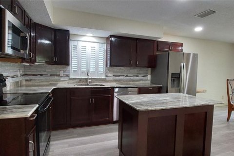 House in Daytona Beach, Florida 4 bedrooms, 109.07 sq.m. № 1690314 - photo 7