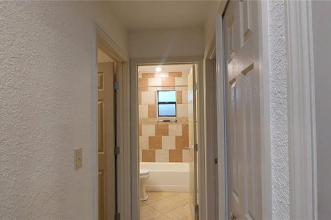 House in Daytona Beach, Florida 4 bedrooms, 109.07 sq.m. № 1690314 - photo 24