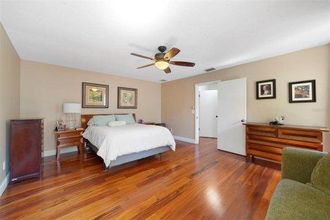 Casa en alquiler en Orlando, Florida, 4 dormitorios, 221.11 m2 № 1910476 - foto 8