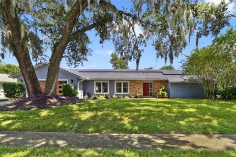 Casa en alquiler en Orlando, Florida, 4 dormitorios, 221.11 m2 № 1910476 - foto 1