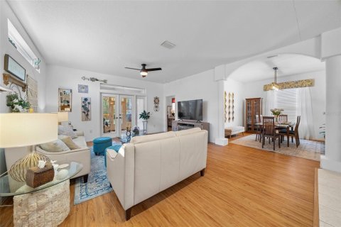 Casa en venta en Inverness, Florida, 2 dormitorios, 151.71 m2 № 1884678 - foto 13