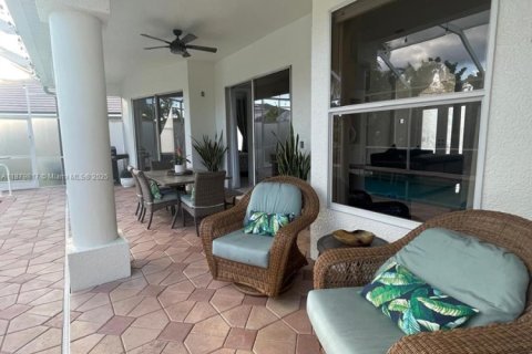 Casa en alquiler en Fort Myers, Florida, 3 dormitorios № 1932108 - foto 28