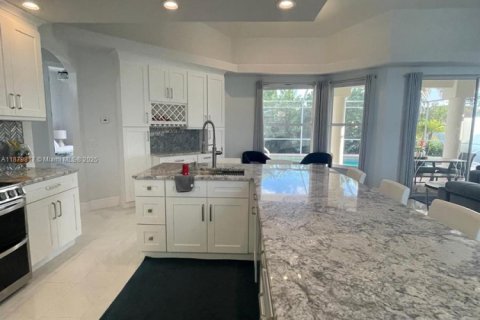 Casa en alquiler en Fort Myers, Florida, 3 dormitorios № 1932108 - foto 11