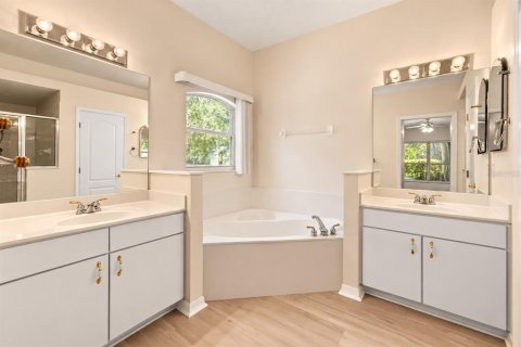 Villa ou maison à vendre à Clermont, Floride: 2 chambres, 188.68 m2 № 2427054 - photo 11