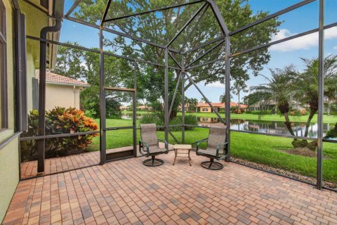 House in Boynton Beach, Florida 4 bedrooms, 268.86 sq.m. № 2394617 - photo 3