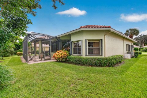 House in Boynton Beach, Florida 4 bedrooms, 268.86 sq.m. № 2394617 - photo 14