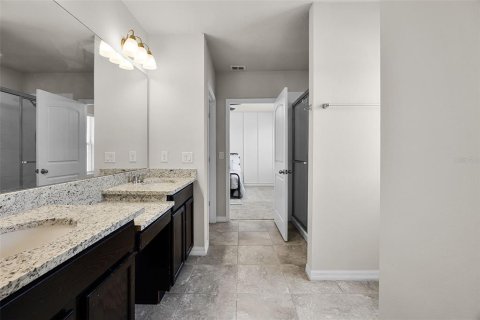 House in Winter Garden, Florida 3 bedrooms, 204.38 sq.m. № 1904769 - photo 21