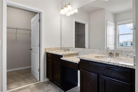 House in Winter Garden, Florida 3 bedrooms, 204.38 sq.m. № 1904769 - photo 19
