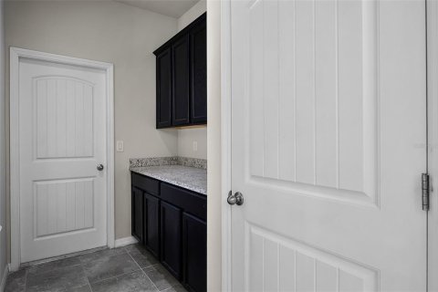House in Winter Garden, Florida 3 bedrooms, 204.38 sq.m. № 1904769 - photo 15