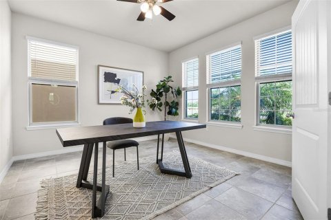 House in Winter Garden, Florida 3 bedrooms, 204.38 sq.m. № 1904769 - photo 7