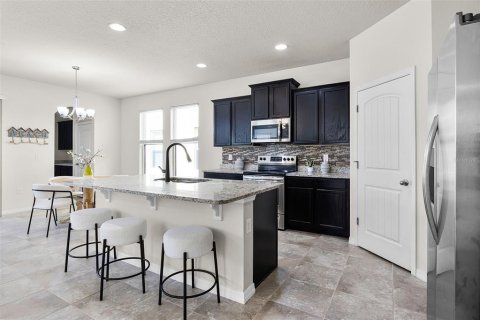 House in Winter Garden, Florida 3 bedrooms, 204.38 sq.m. № 1904769 - photo 8