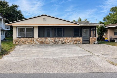 House in Plant City, Florida 2 bedrooms, 113.15 sq.m. № 2111263