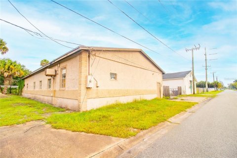 Immobilier commercial à vendre à Titusville, Floride: 459.87 m2 № 2413993 - photo 10
