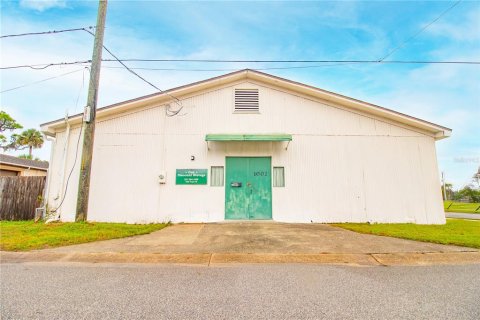 Immobilier commercial à vendre à Titusville, Floride: 459.87 m2 № 2413993 - photo 5