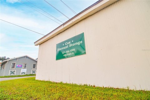 Immobilier commercial à vendre à Titusville, Floride: 459.87 m2 № 2413993 - photo 4