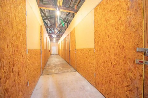 Immobilier commercial à vendre à Titusville, Floride: 459.87 m2 № 2413993 - photo 17