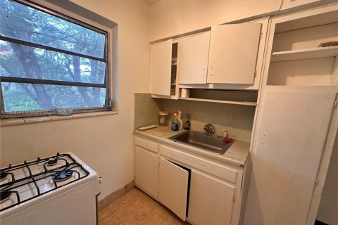 Condominio en alquiler en Miami Beach, Florida, 1 dormitorio, 46.45 m2 № 2012129 - foto 12