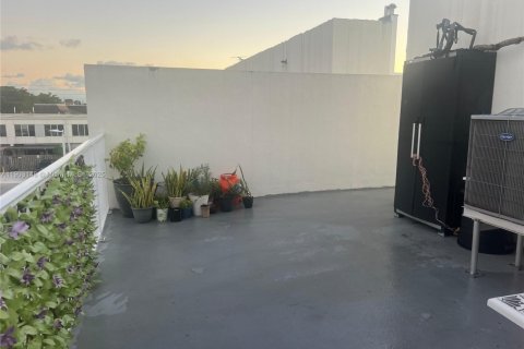 Adosado en venta en Homestead, Florida, 4 dormitorios, 133.22 m2 № 1955625 - foto 28