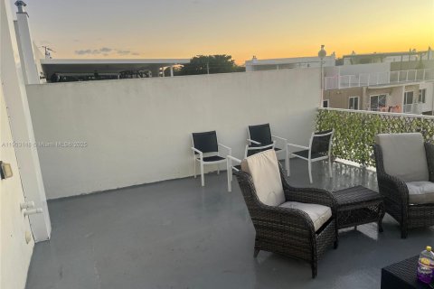 Adosado en venta en Homestead, Florida, 4 dormitorios, 133.22 m2 № 1955625 - foto 29