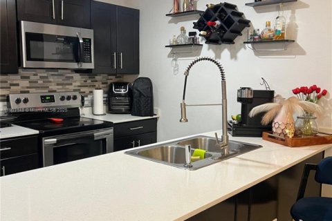 Adosado en venta en Homestead, Florida, 4 dormitorios, 133.22 m2 № 1955625 - foto 3