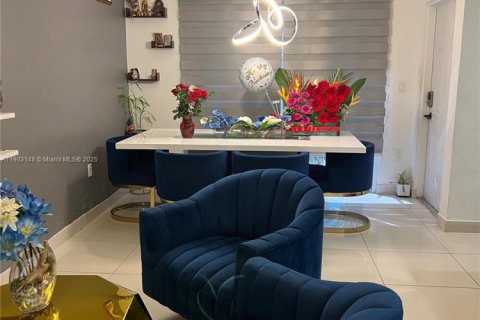 Adosado en venta en Homestead, Florida, 4 dormitorios, 133.22 m2 № 1955625 - foto 6