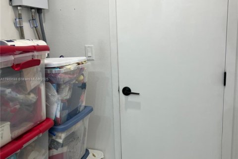 Adosado en venta en Homestead, Florida, 4 dormitorios, 133.22 m2 № 1955625 - foto 19