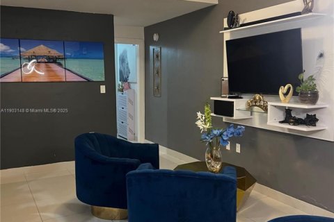 Adosado en venta en Homestead, Florida, 4 dormitorios, 133.22 m2 № 1955625 - foto 5