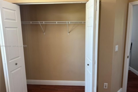 Touwnhouse à vendre à Homestead, Floride: 2 chambres, 114.64 m2 № 1994142 - photo 26