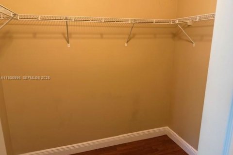 Touwnhouse à vendre à Homestead, Floride: 2 chambres, 114.64 m2 № 1994142 - photo 30