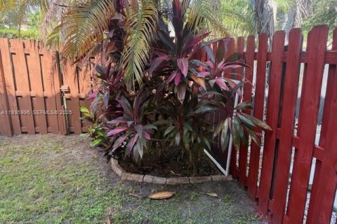 Touwnhouse à vendre à Homestead, Floride: 2 chambres, 114.64 m2 № 1994142 - photo 17